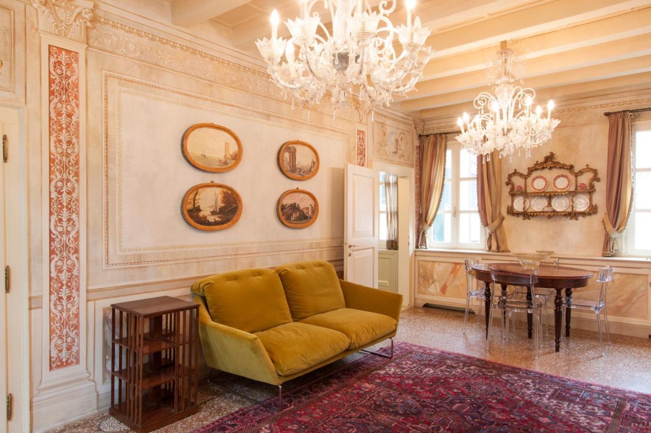 Explore Venice From A Sophisticated Hideaway In San Polo Dış mekan fotoğraf