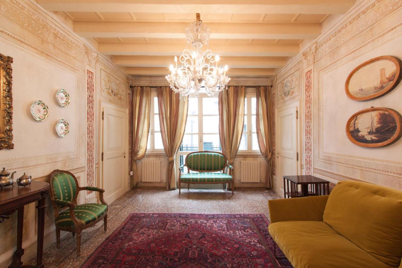 Explore Venice From A Sophisticated Hideaway In San Polo Dış mekan fotoğraf