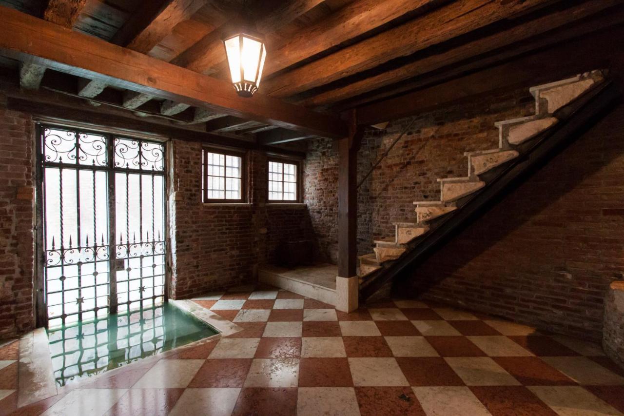 Explore Venice From A Sophisticated Hideaway In San Polo Dış mekan fotoğraf