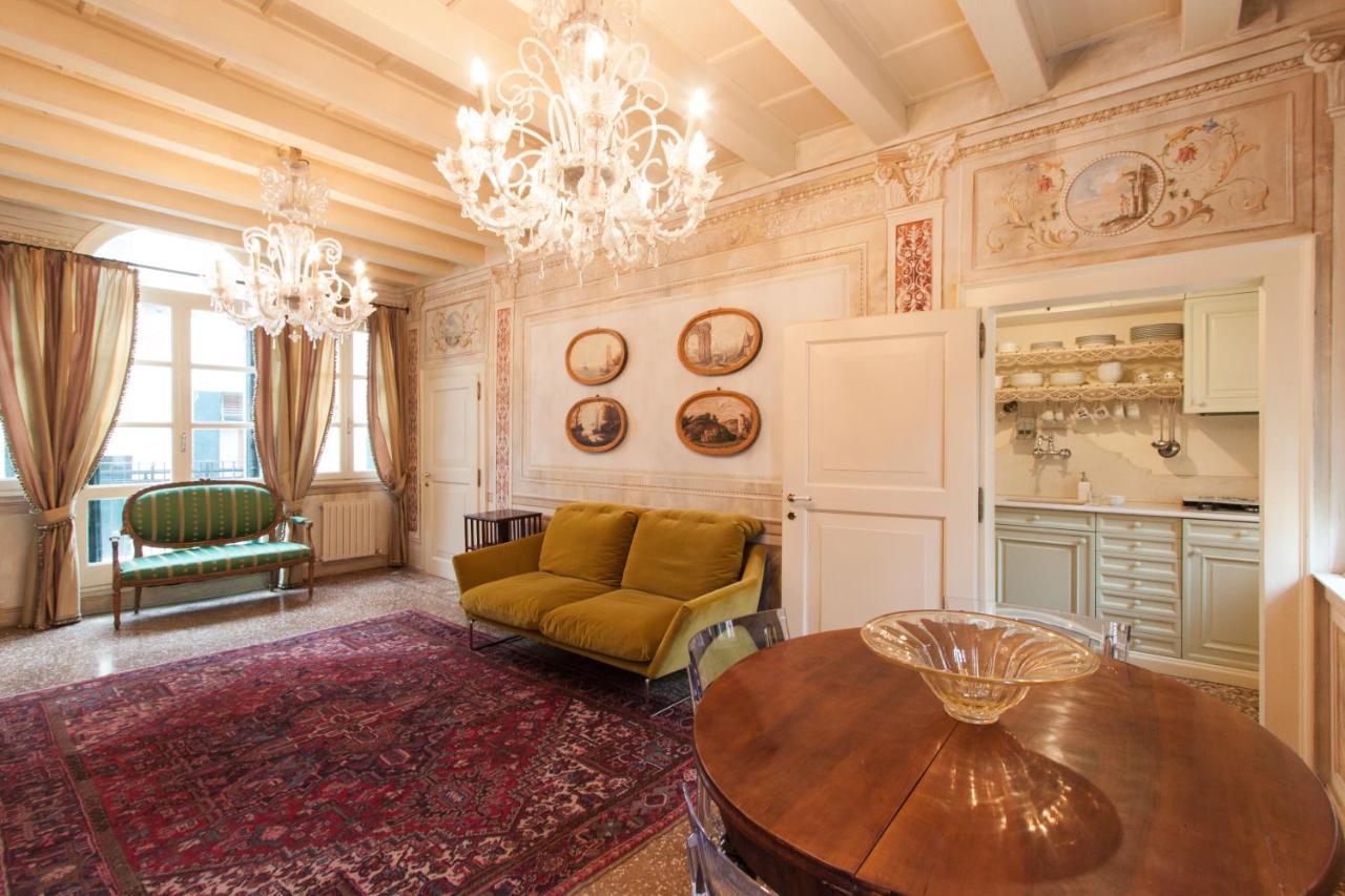 Explore Venice From A Sophisticated Hideaway In San Polo Dış mekan fotoğraf